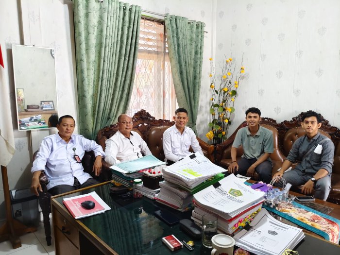 Kunjungan Delegasi Kwarnas di MTsN 6 Muaro Jambi: Sosialisasi Pendataan Potensi dan Pengadaan KTA Pramuka