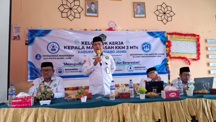 Kepala MTsN 6 Muaro Jambi Pimpin Rapat KKM 3 MTs, Bahas Penguatan Program MGMP Kepala MTsN 6 Muaro Jambi Pimpin Rapat KKM 3 MTs, Bahas Penguatan Program MGMP