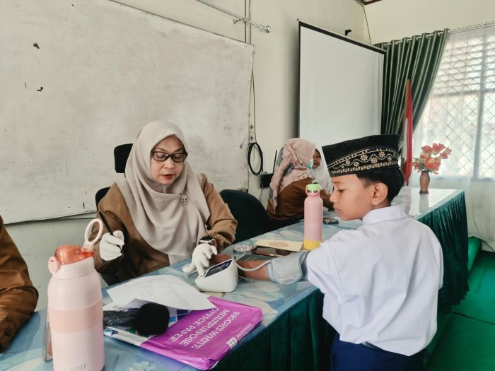 MTsN 6 Muaro Jambi Mendapatkan Kunjungan Kesehatan Dari Puskesmas Pondok Meja