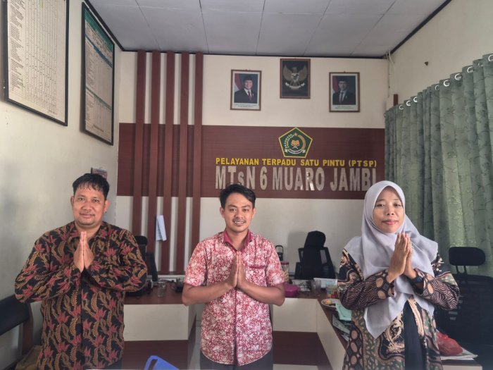PTSP MTsN 6 Muaro Jambi Berkomitmen Memberikan Pelayanan Ramah, Responsif, Transparan dan Profesional PTSP MTsN 6 Muaro Jambi Berkomitmen Memberikan Pelayanan Ramah, Responsif, Transparan dan Profesional